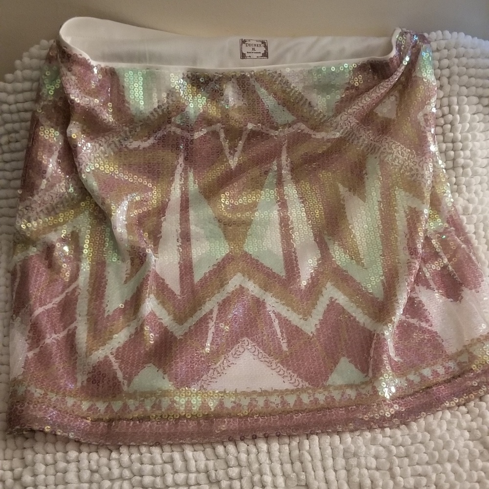 sequel skirt
